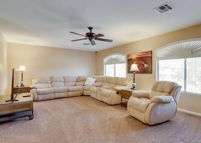 Spacious Near Pebble Creek