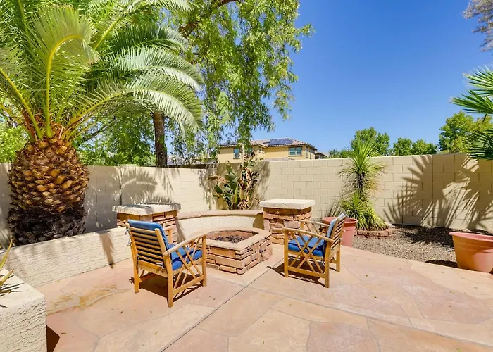 Spacious Near Pebble Creek Holiday home Goodyear