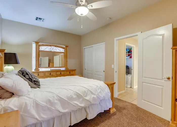 Holiday home Spacious Near Pebble Creek Goodyear