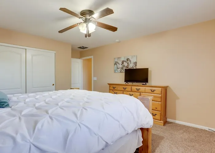 Spacious Near Pebble Creek
